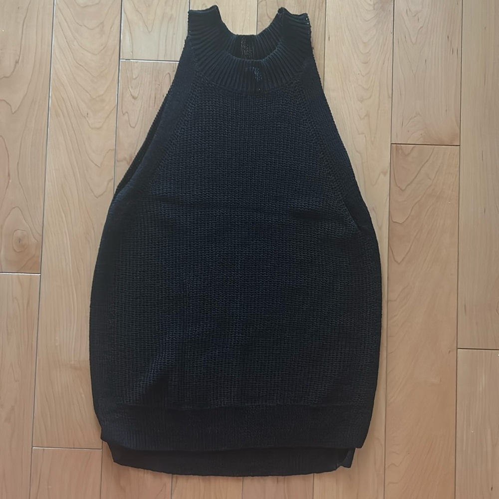 La Miel black cutaway sweater tank size medium
